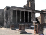 Pompeii temple